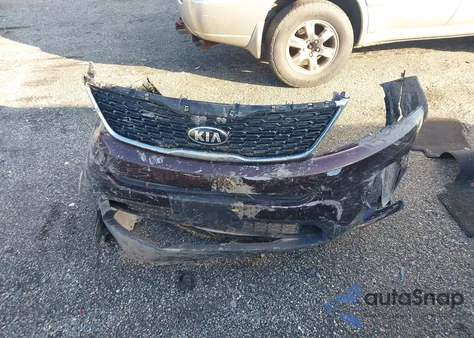 2015 Kia Sorento Lx z USA, uszkodzony, nr VIN 5XYKT3A65FG627610